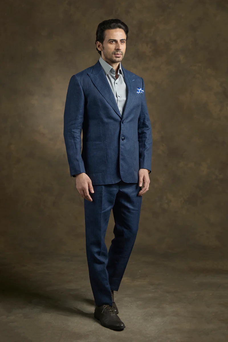 PURE | Le tailleur Belgravia – Bleu royal