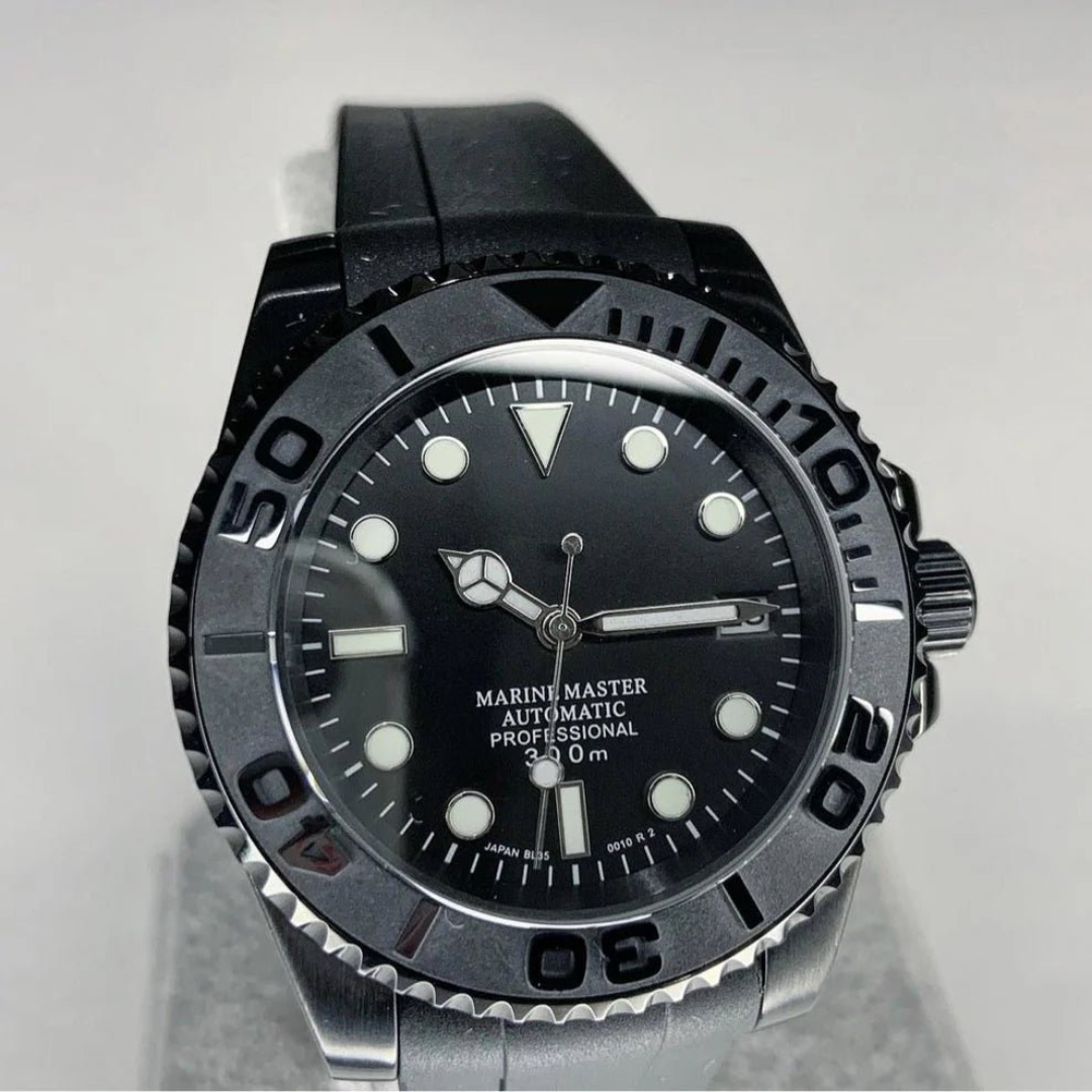 MONTRE MOD MARINER | NOIRE INTÉGRALE | BRACELET EN SILICONE